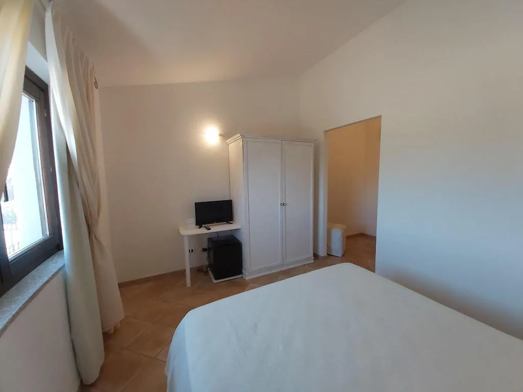 DOUBLE ECONOMY Room, Hotel Il Faro Di Molara, Olbia
