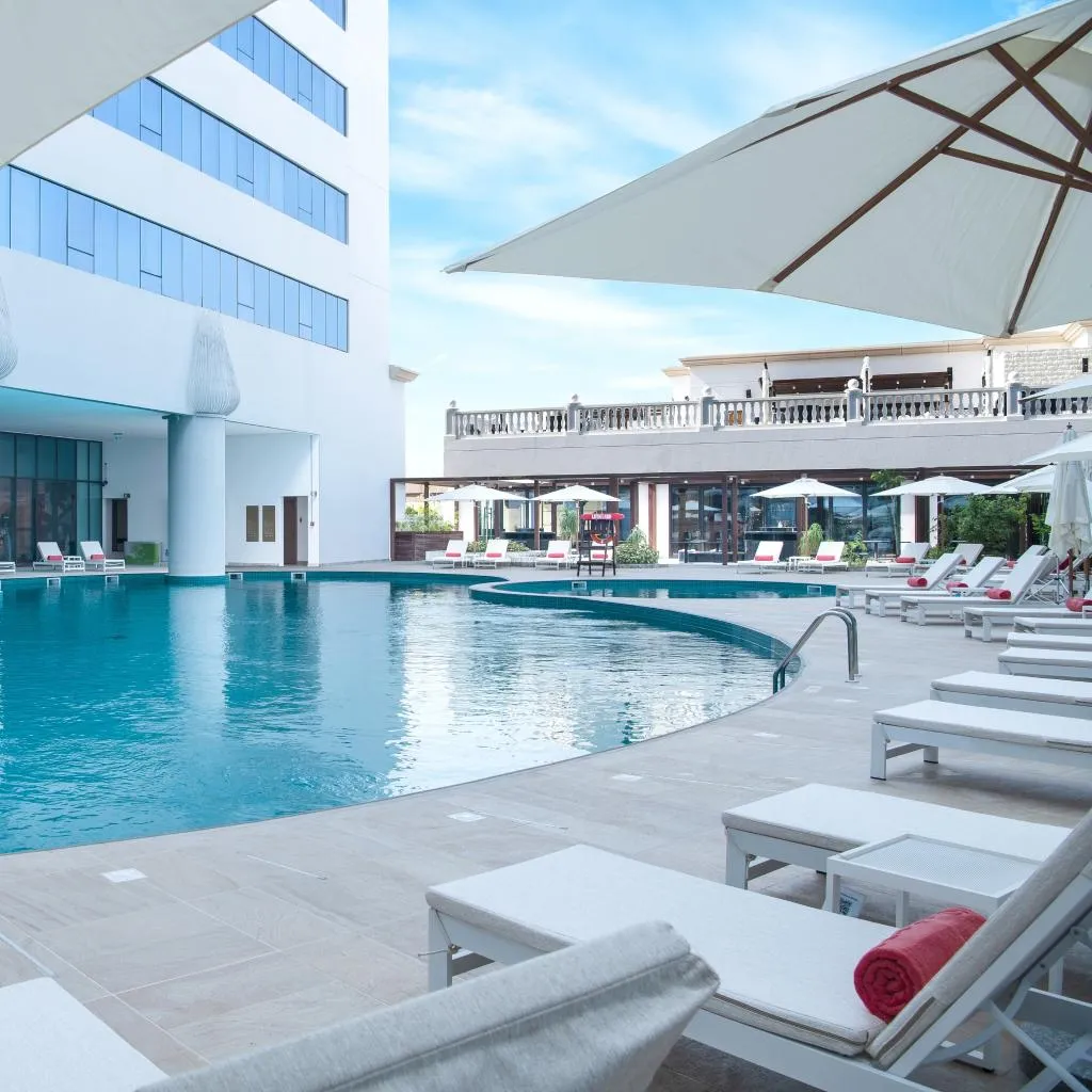 Pool, Al Jaddaf Rotana Suite Hotel, Dubai