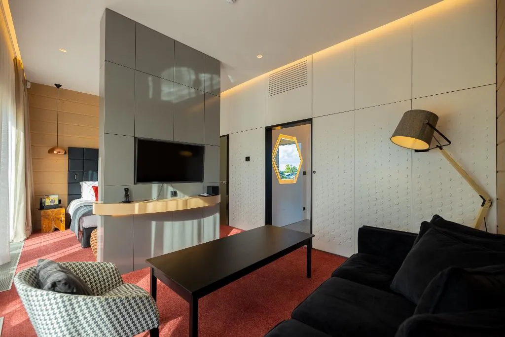 SUITE WITH BALCONY Room, Jurmala Golf Club & Hotel, Riga