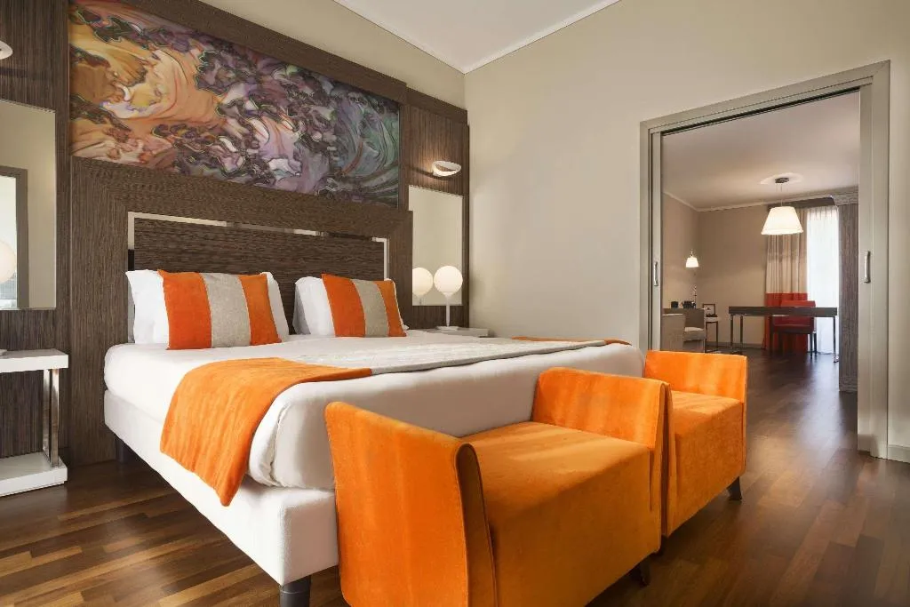 SUITE WITH DOUBLE BED Room, Ramada Plaza Milano Hotel, Milan