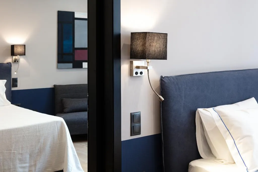 HOME TWO DOUBLE BEDS Room, The Vault Athens, Athens