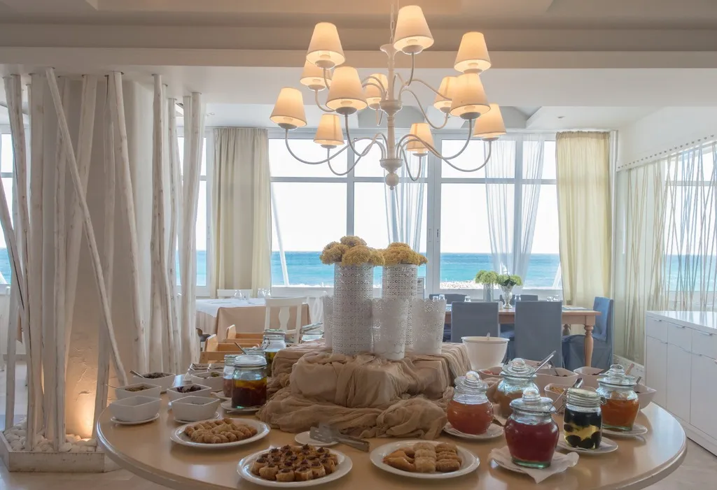 Restaurant, Knossos Beach Bungalows & Suites, Crete