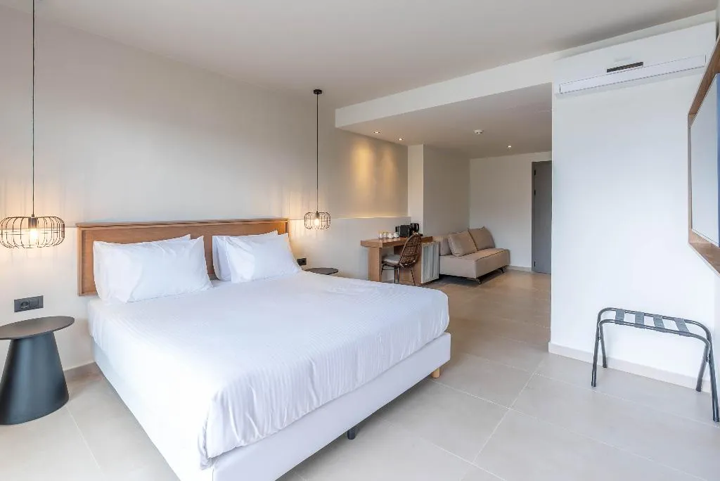 JUNIOR SUITE WITH PRIVATE POOL Room, Iolida Corfu Resort & Spa, Corfu