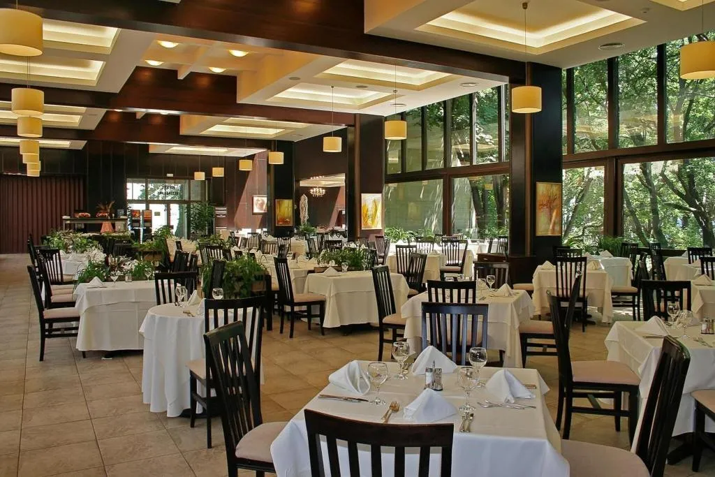 Restaurant, Riviera Beach Hotel & SPA - All Inclusive, Varna