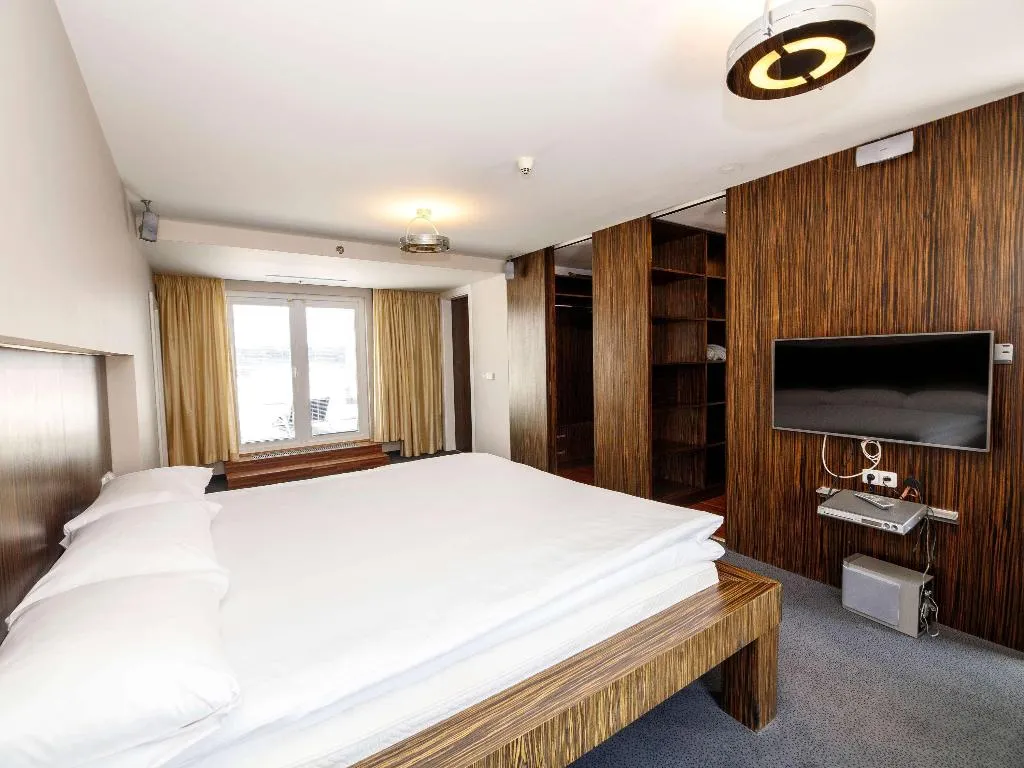 APARTMENT STANDARD Room, Ibis Praha Old Town, Prague