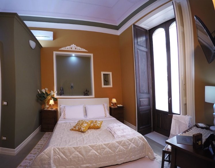Art Fashion House Luxury Rooms, Catania