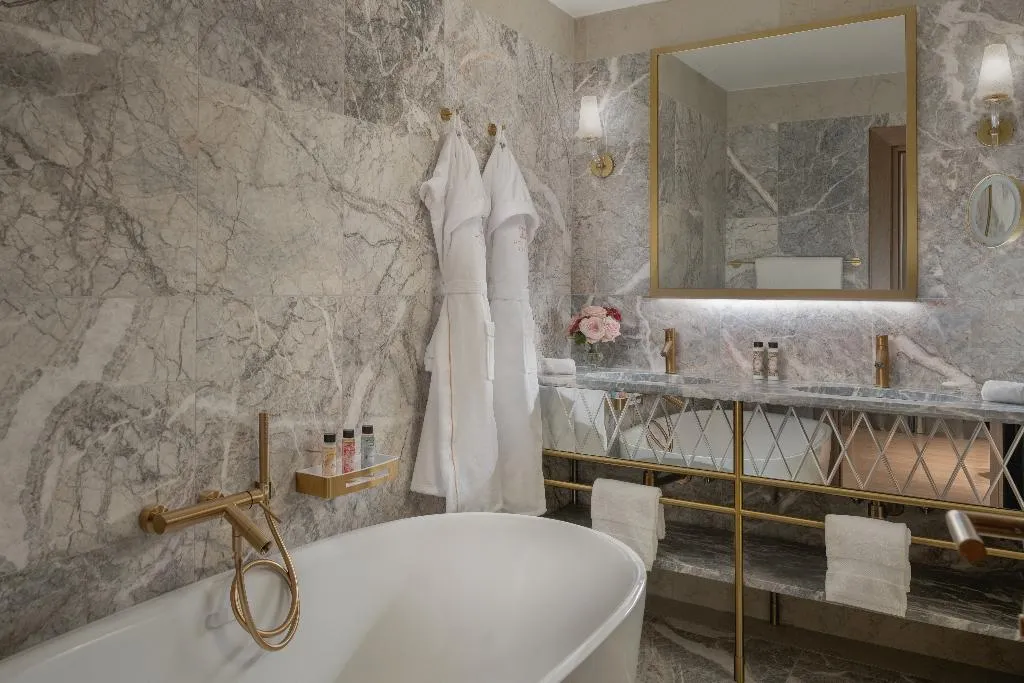 JUNIOR SUITE CLASSIC Room, Hotel Gabrielli Venezia - Starhotels Collezione, Venice