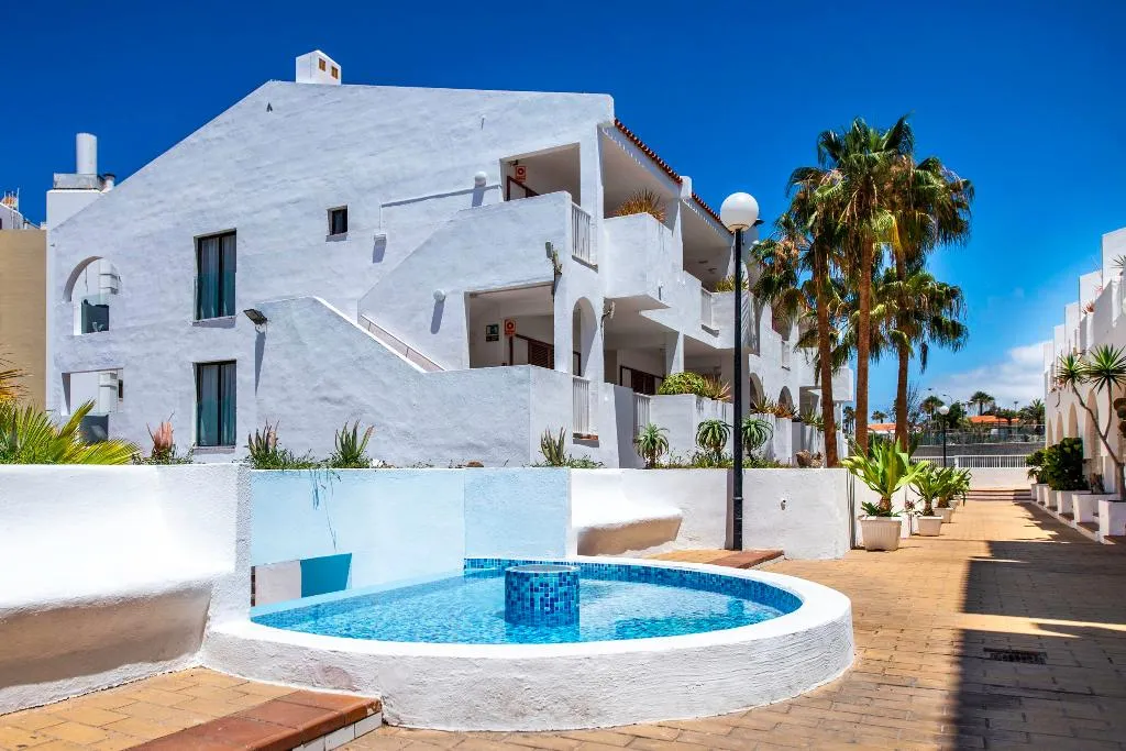 General view, Apartamentos Albatros, Tenerife