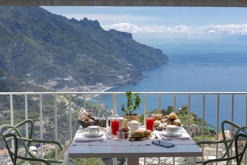 Restaurant, Villa Piedimonte, Naples