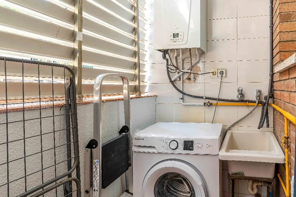APARTMENT CAPACITY 4 Room, Aparthotel Bertran, Barcelona