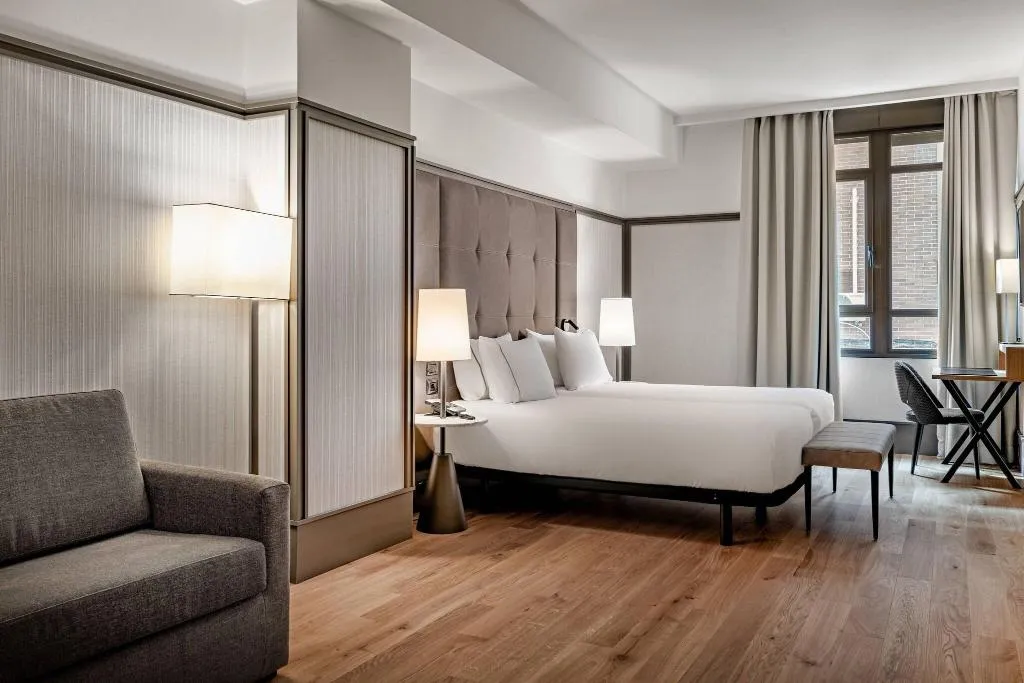 Room, AC Madrid Avenida de America, Madrid