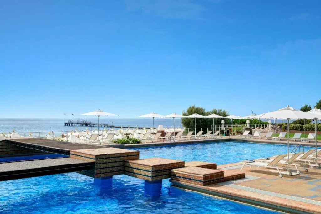 Pool, Excelsior Venezia Lido, Venice