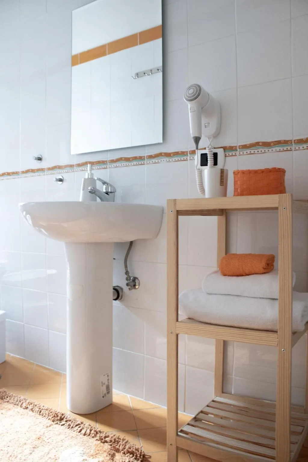 Room, Pomodoro B&B, Naples