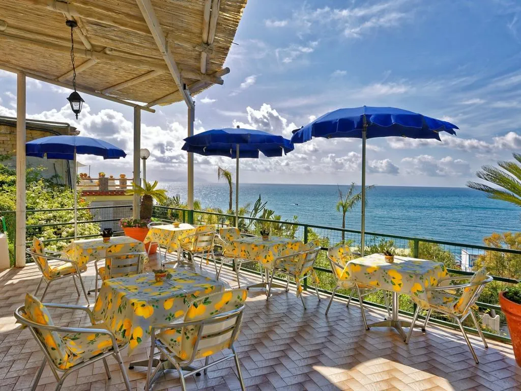 Bar, Villa Franz, Naples