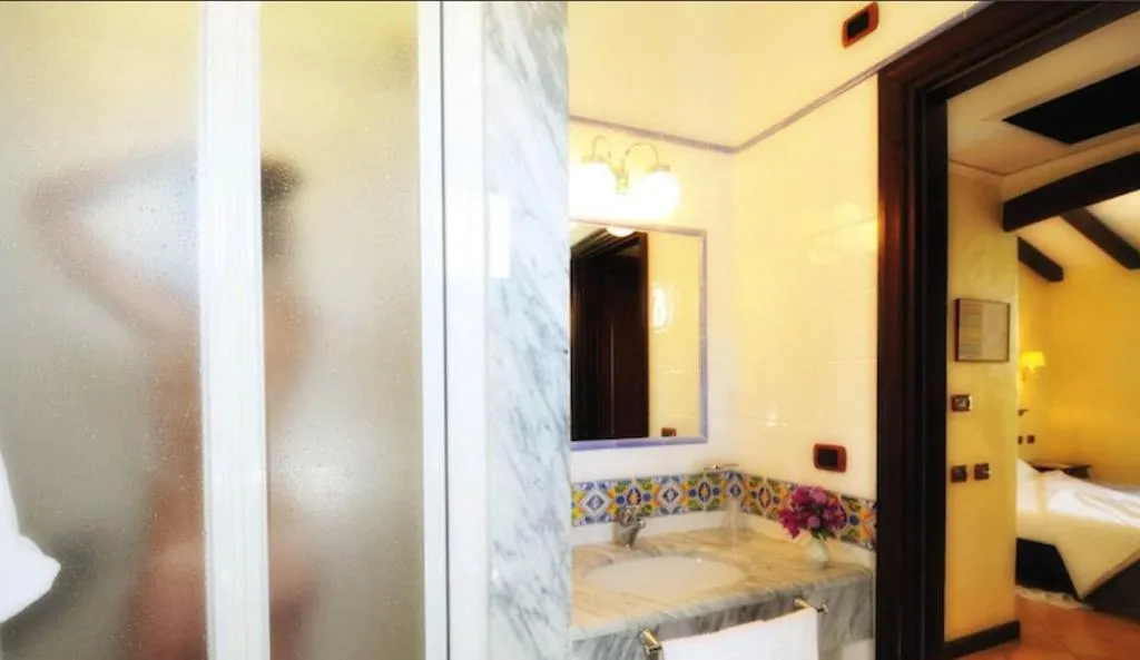 Room, Arbatasar, Cagliari