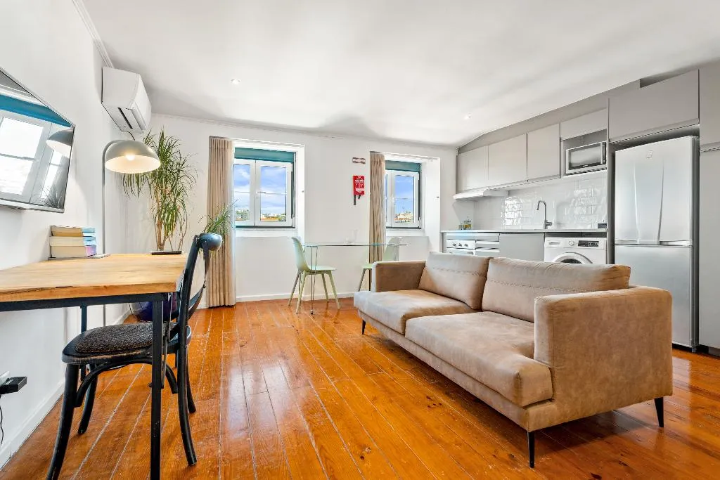 APARTMENT CAPACITY 2 ONE BEDROOM Room, Casa do Patio by Shiadu, Lisbon