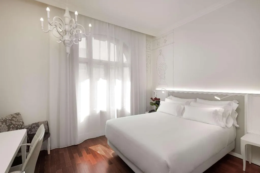 Room, NH Collection Madrid Abascal, Madrid