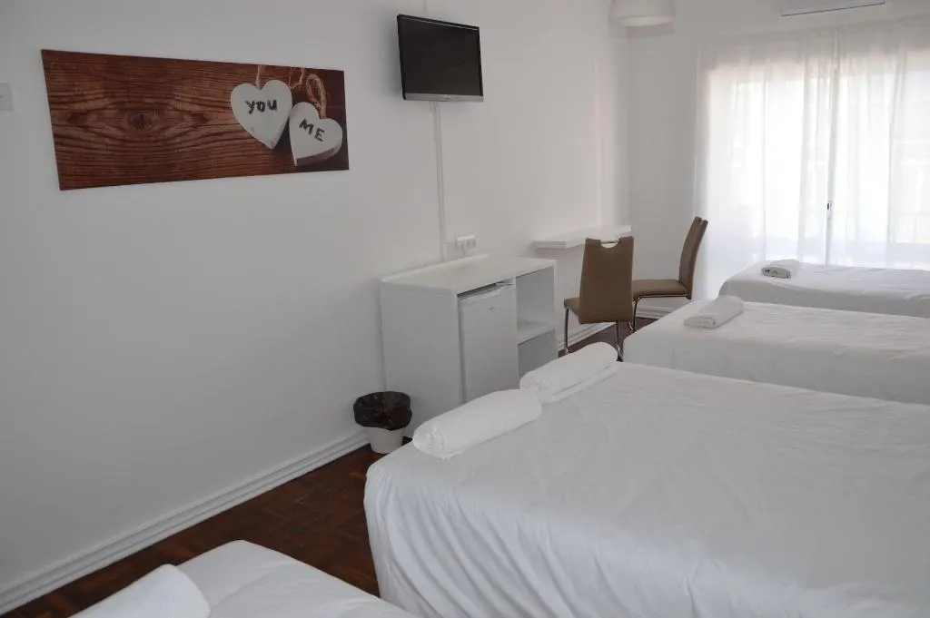 Room, Lx Center Guesthouse, Lisbon