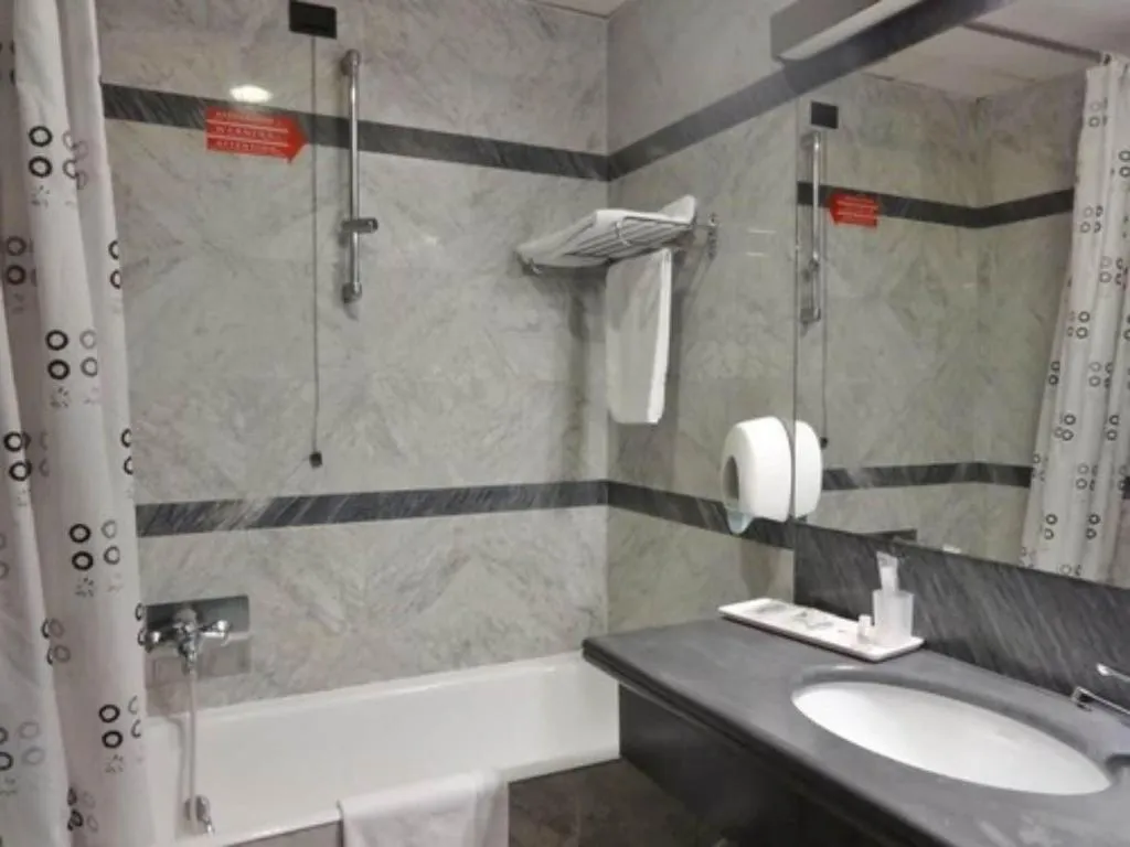 Room, iH Hotels Milano Blu Visconti, Milan