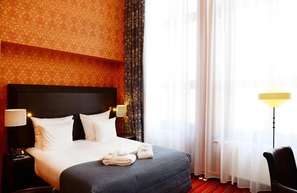 TWIN DELUXE Room, Grand Hotel Amrâth Amsterdam, Amsterdam