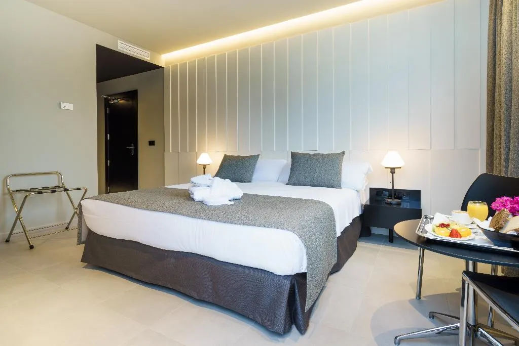 TRIPLE STANDARD Room, Costa Del Sol Torremolinos Hotel, Costa Del Sol