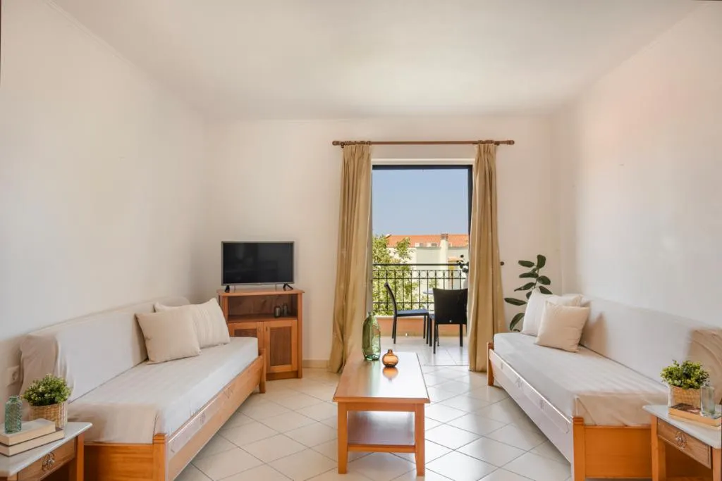 APARTMENT SUPERIOR GARDEN VIEW Room, Century Resort, Corfu