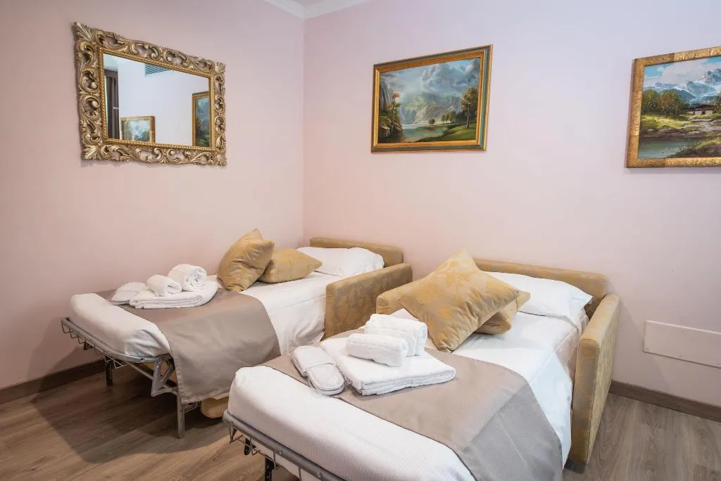 Room, Hotel Rosa, Milan