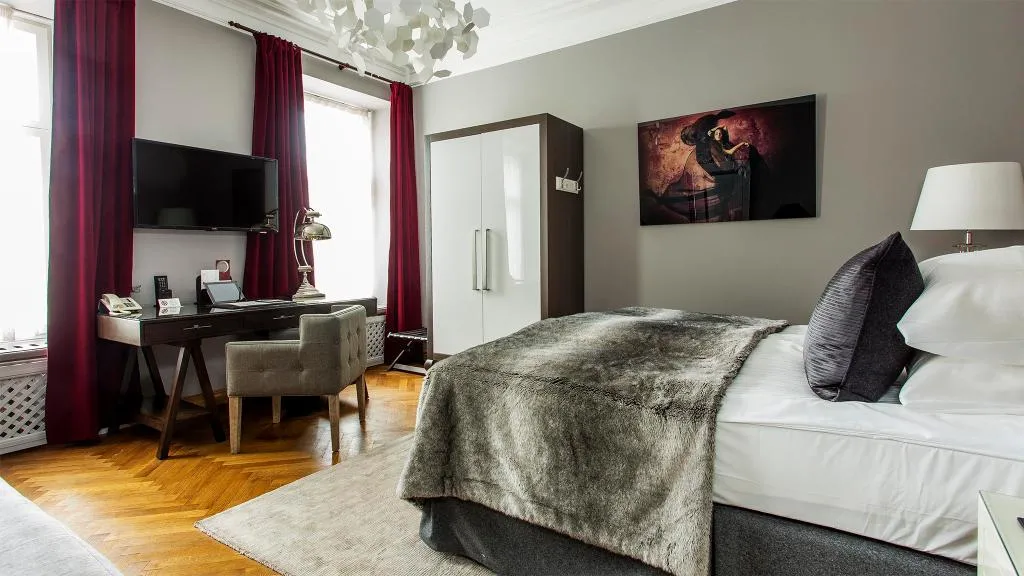 DOUBLE SINGLE USE SUPERIOR Room, Hotel St Petersbourg, Tallinn