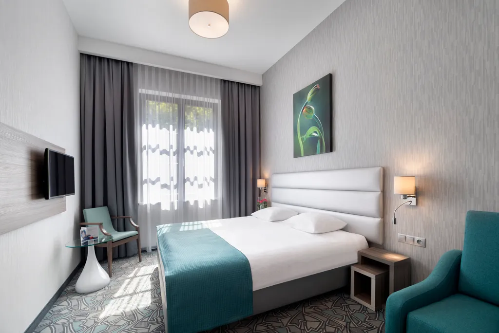 DOUBLE SINGLE USE STANDARD Room, Golden Tulip Krakow Kazimierz, Krakow