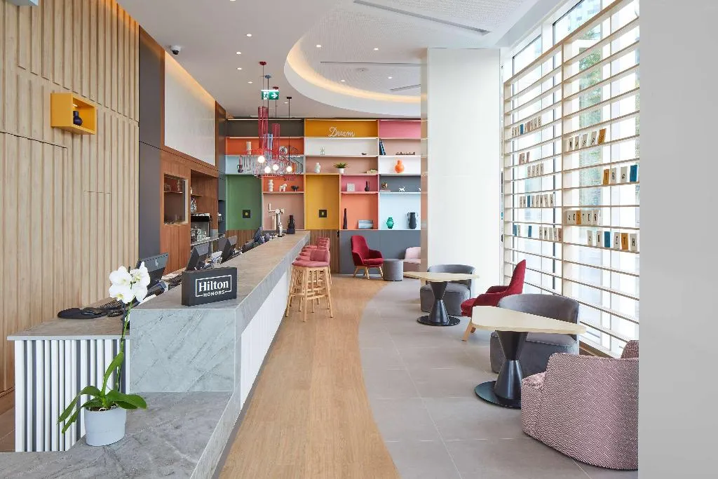 Lobby, Hampton by Hilton Barcelona Fira Gran Via, Barcelona