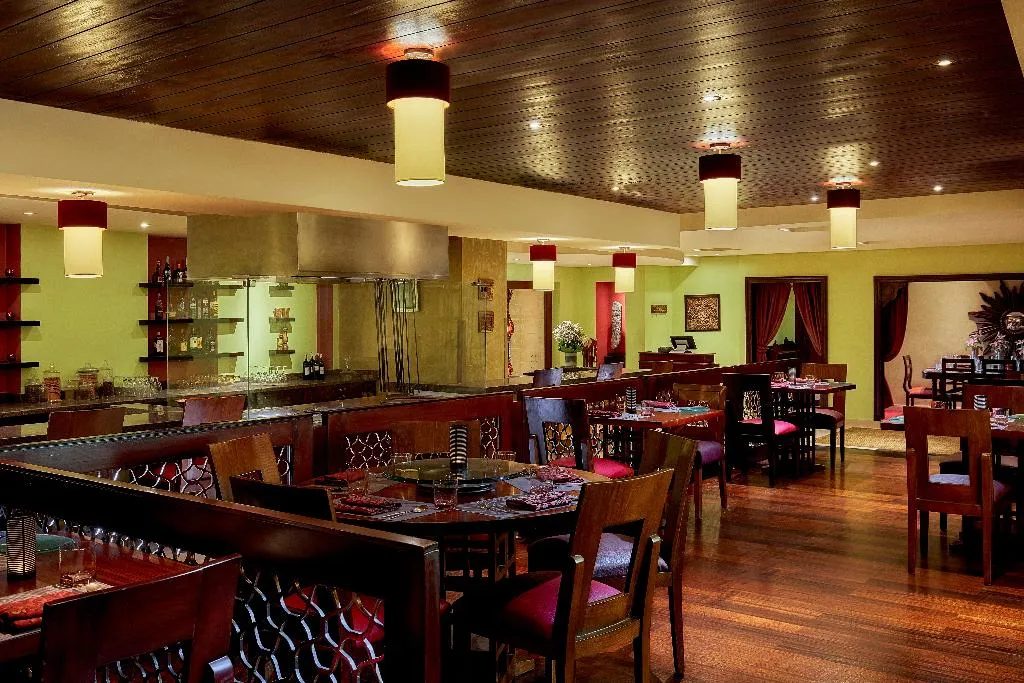 Restaurant, Holiday Inn Cairo - Citystars, Cairo