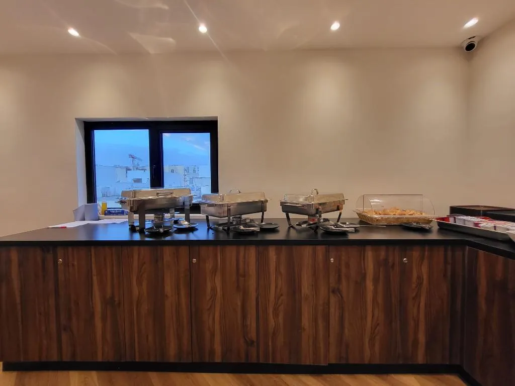 Restaurant, Carlton Hotel, Malta