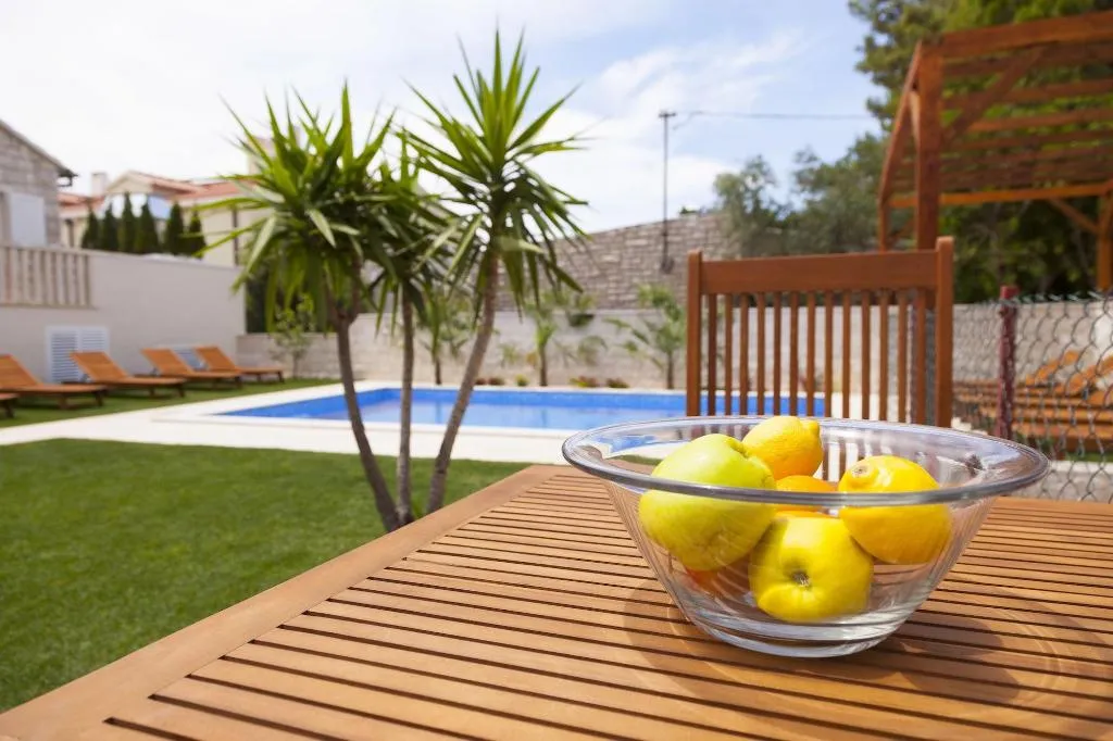 Sports and Entertainment, Villa Mediterranea, Split