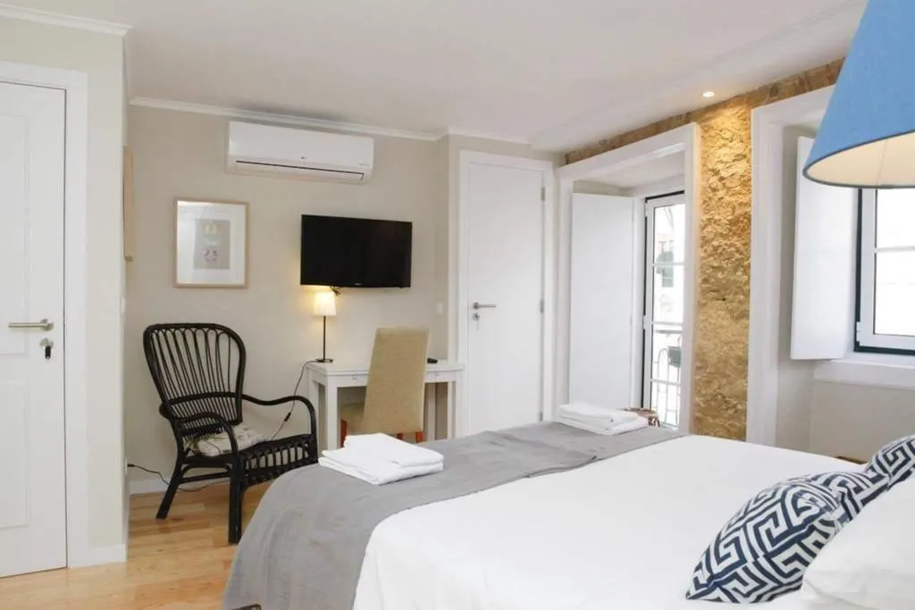 Room, Flores Guest House, Lisbon
