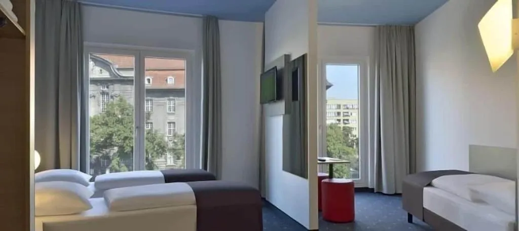 Room, B&B HOTEL Berlin-Charlottenburg, Berlin