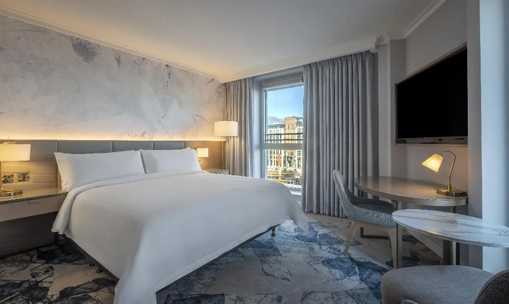DOUBLE CITY VIEW Room, Hilton Dublin Charlemont, Dublin