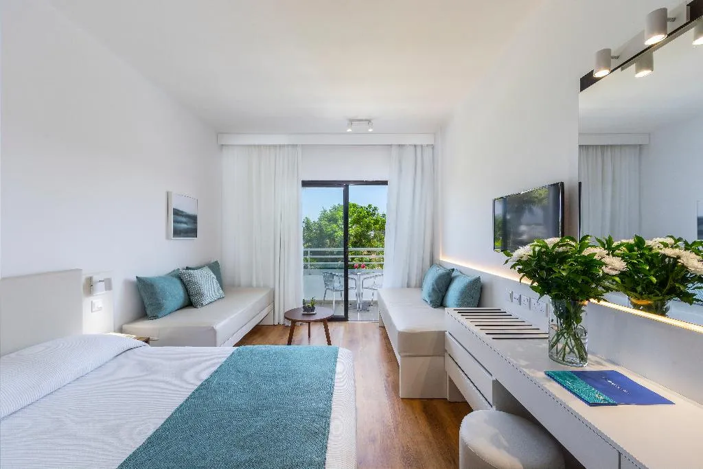 Double or Twin SEA VIEW Room, Louis Phaethon Beach, Cyprus