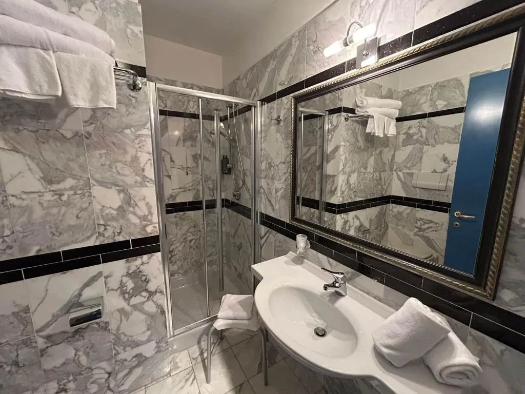 DOUBLE STANDARD Room, B&B HOTEL Bergamo Executive, Milan