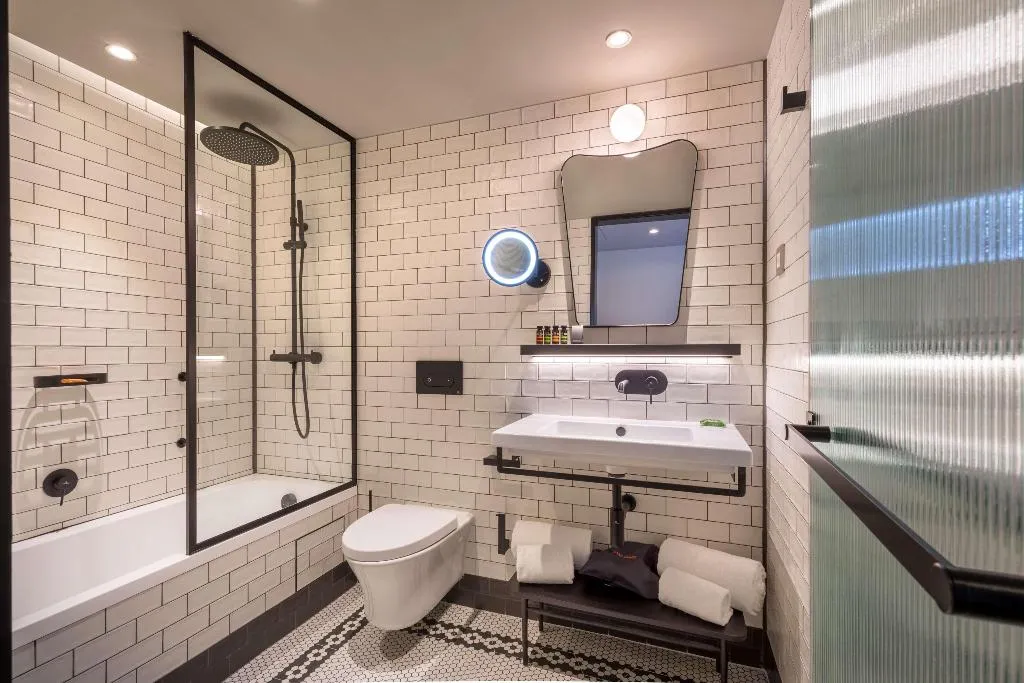 Room, Canopy by Hilton Madrid Castellana, Madrid