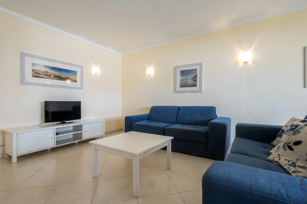 APARTMENT TWO BEDROOMS Room, Vila Marachique - Torralvor, Algarve