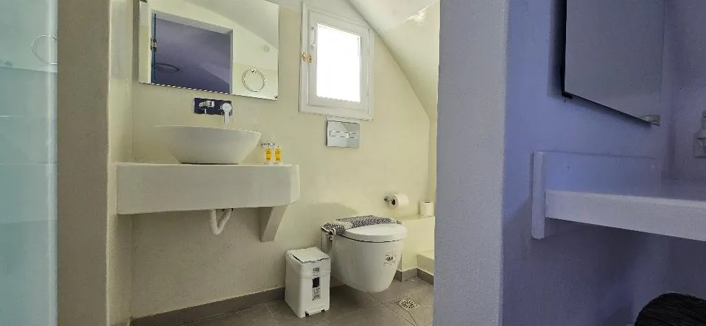 Double or Twin STANDARD Room, Caldera View Resort-Adults only, Santorini