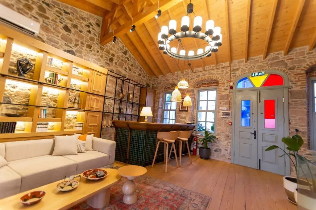 General view, Qara Otel, Izmir