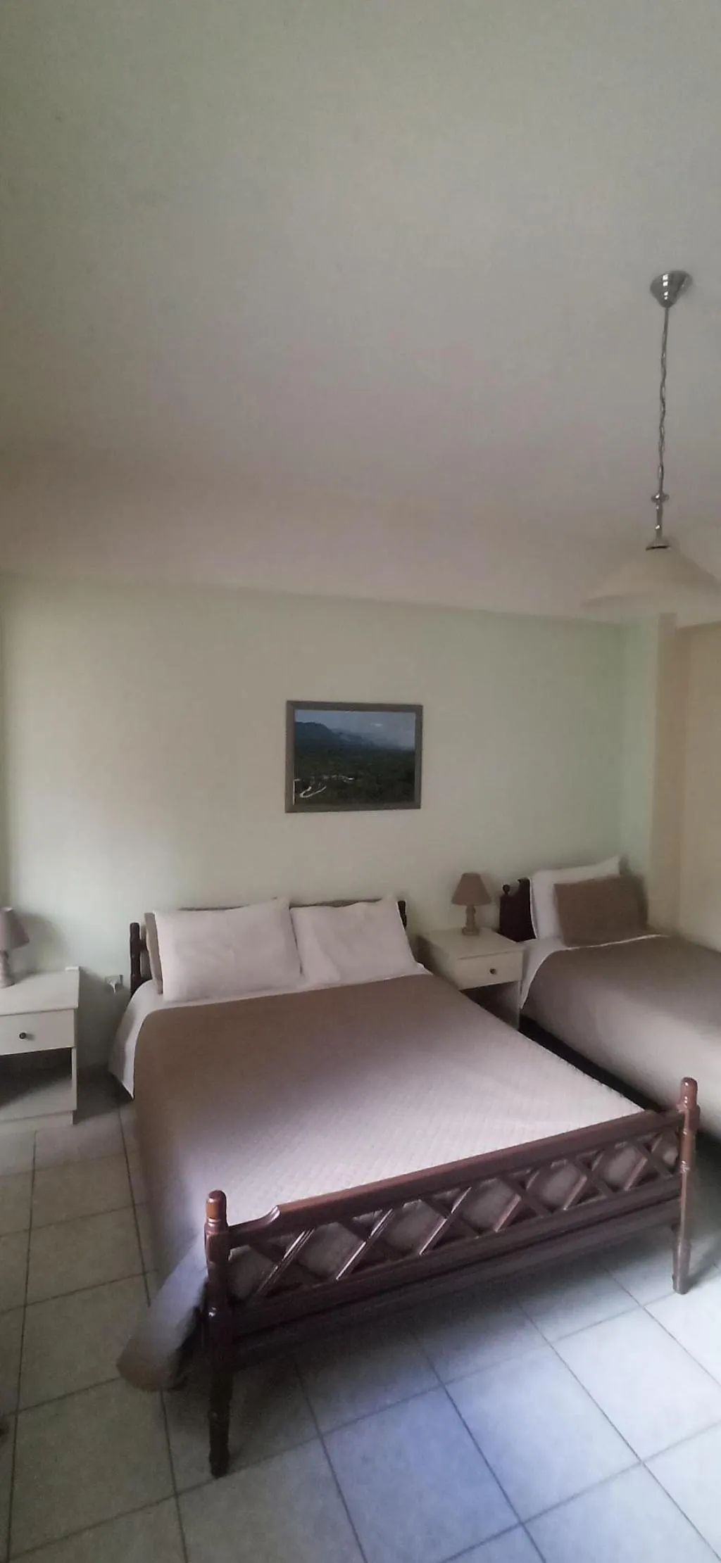 Room, Windy Place, Crete