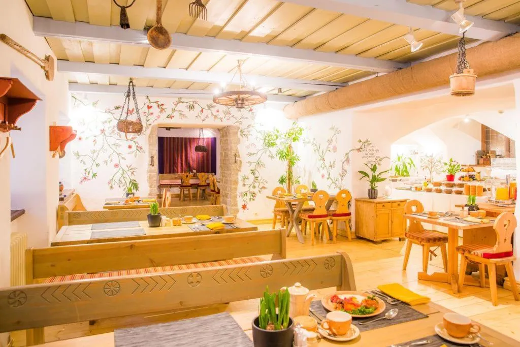 Restaurant, Hotel St Petersbourg, Tallinn
