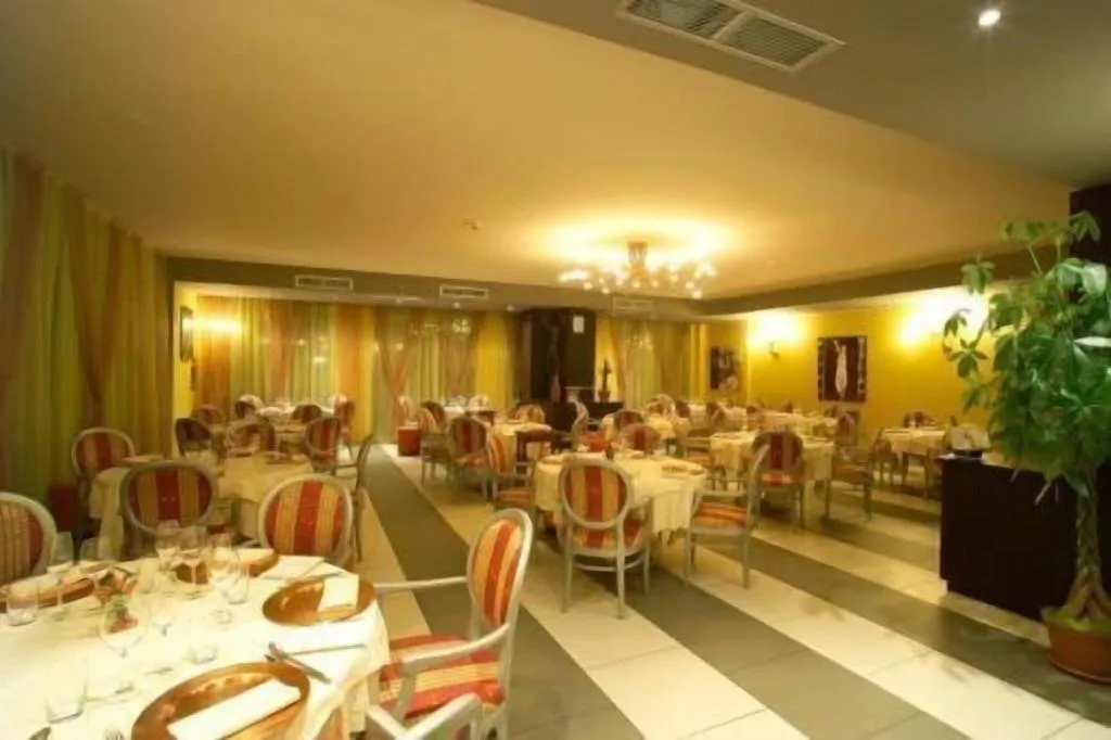 Restaurant, West Florence, Florence