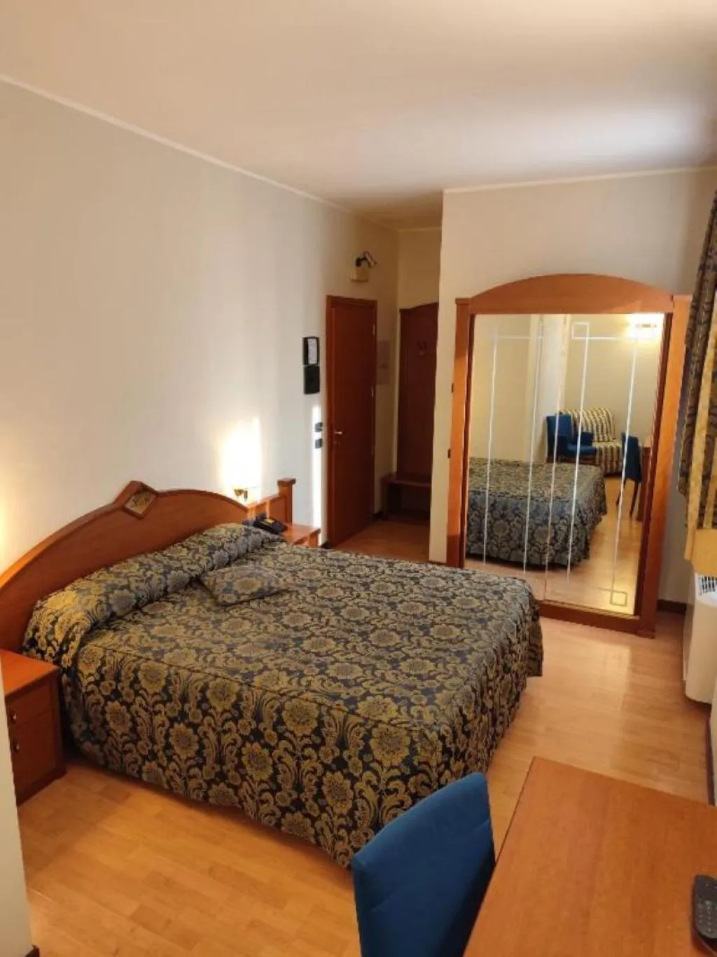 DOUBLE STANDARD Room, Hotel Majestic - Linate Airport, Milan