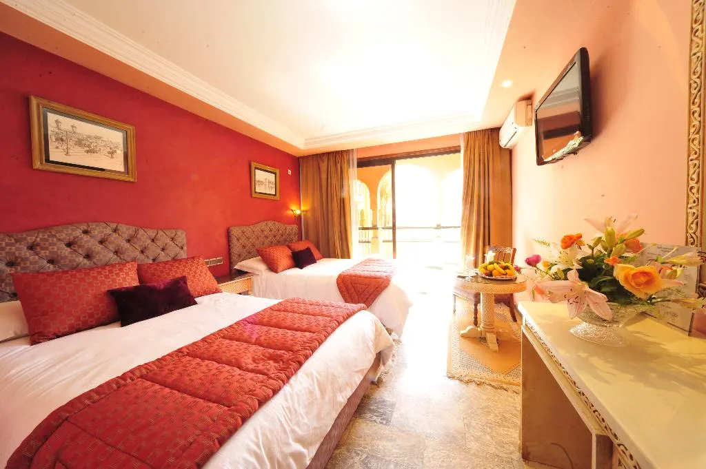 QUADRUPLE WITH BALCONY Room, El Andalous, Marrakech