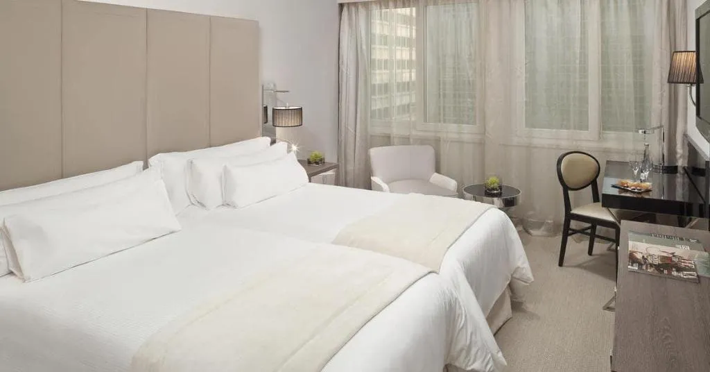Room, Melia Castilla, Madrid