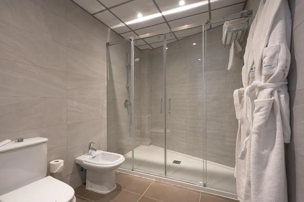 JUNIOR SUITE STANDARD Room, Monte Triana, Seville