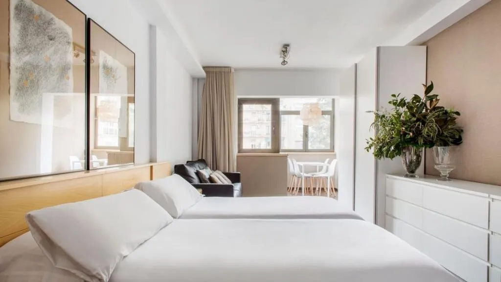 APARTMENT SUPERIOR CAPACITY 4 Room, Barcelona Apartment Aramunt, Barcelona
